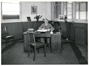 WJ Cryer Printers Marriott St Redfern 1939 MDs office